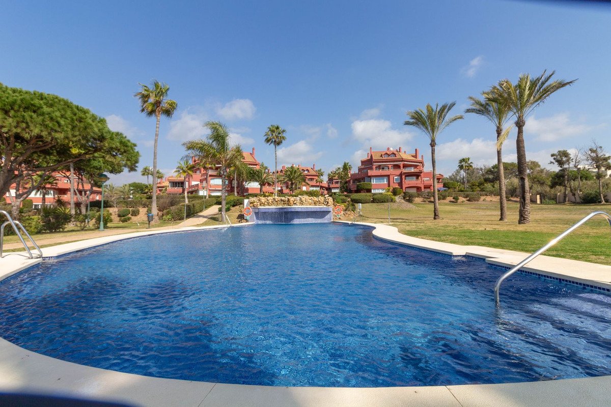 Leilighet i første strandlinje i Elviria, Marbella