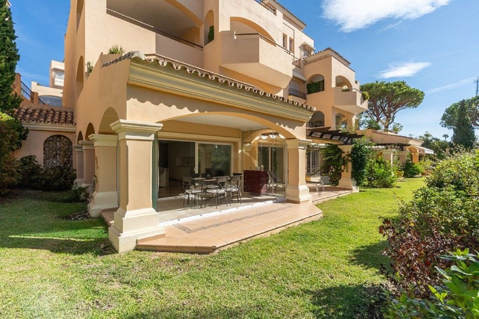 Renovert leilighet med turistlisens i Elviria, Marbella